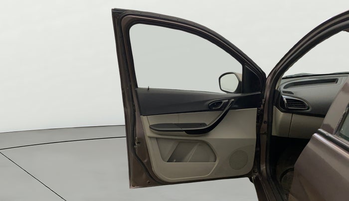 2019 Tata Tiago XT PETROL, Petrol, Manual, 40,305 km, LHS Front Door