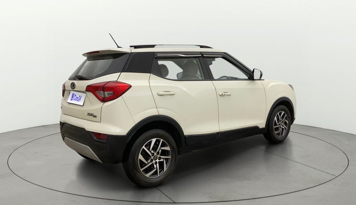 2022 Mahindra XUV300 W8 (O) 1.5 DIESEL, Diesel, Manual, 53,875 km, Right Back Diagonal