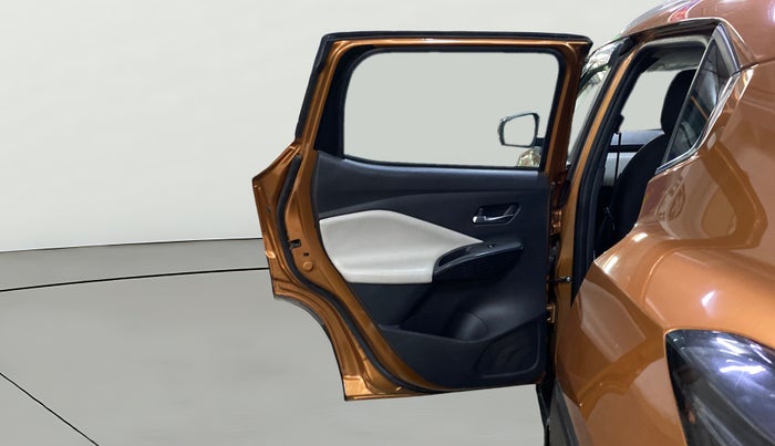 2024 Nissan MAGNITE Tekna B4D 1.0 Petrol MT, Petrol, Manual, 20,841 km, LHS Rear Door