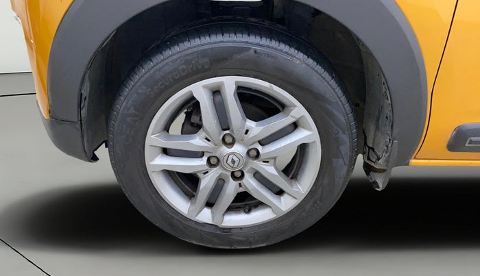 2023 Renault TRIBER RXZ AMT, Petrol, Automatic, 15,606 km, Left Front Wheel