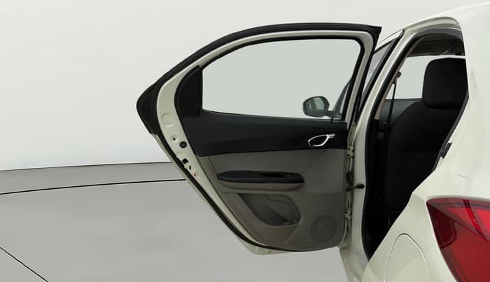 2017 Tata Tiago XZ PETROL, Petrol, Manual, 50,875 km, LHS Rear Door