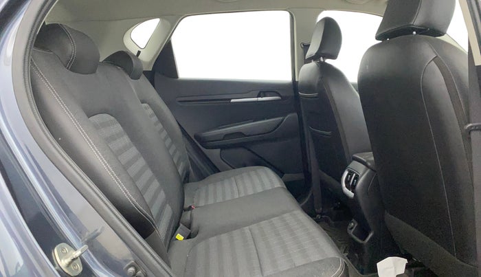 2021 KIA SONET HTK 1.2, Petrol, Manual, 45,927 km, Right Side Rear Door Cabin