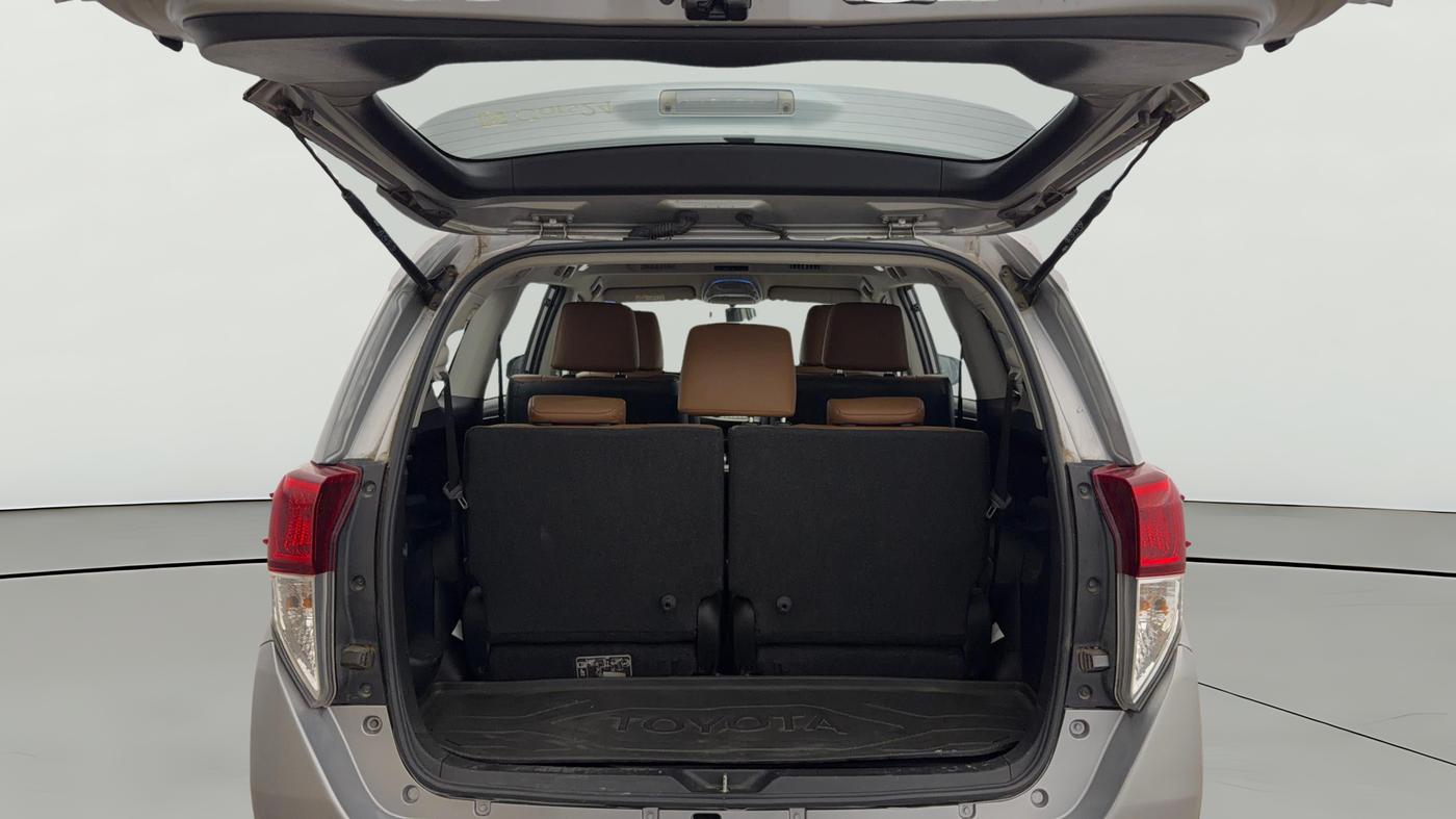 2022 Toyota Innova Crysta 2.7 ZX AT 7 STR, Petrol, Automatic, 51,133 km, Boot Open Zoomed View