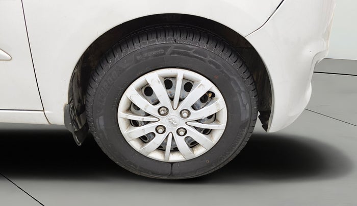 2013 Hyundai i10 SPORTZ 1.2, Petrol, Manual, 42,010 km, Right Front Wheel