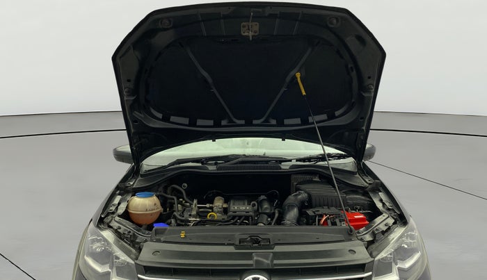 2017 Volkswagen Vento 1.2 TSI HIGHLINE PLUS AT, Petrol, Automatic, 92,325 km, Open Bonet