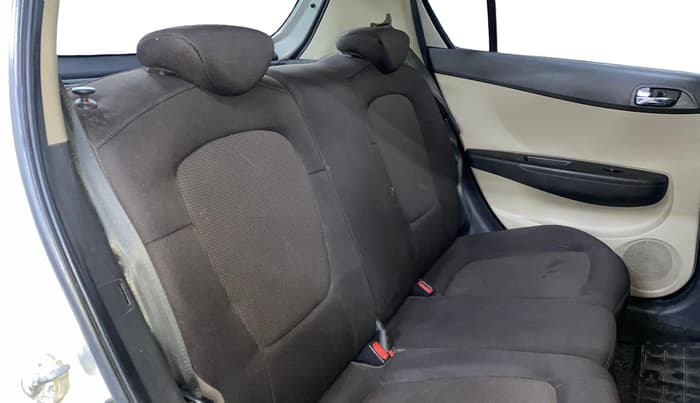 2013 Hyundai i20 SPORTZ 1.2, Petrol, Manual, 59,461 km, Right Side Rear Door Cabin