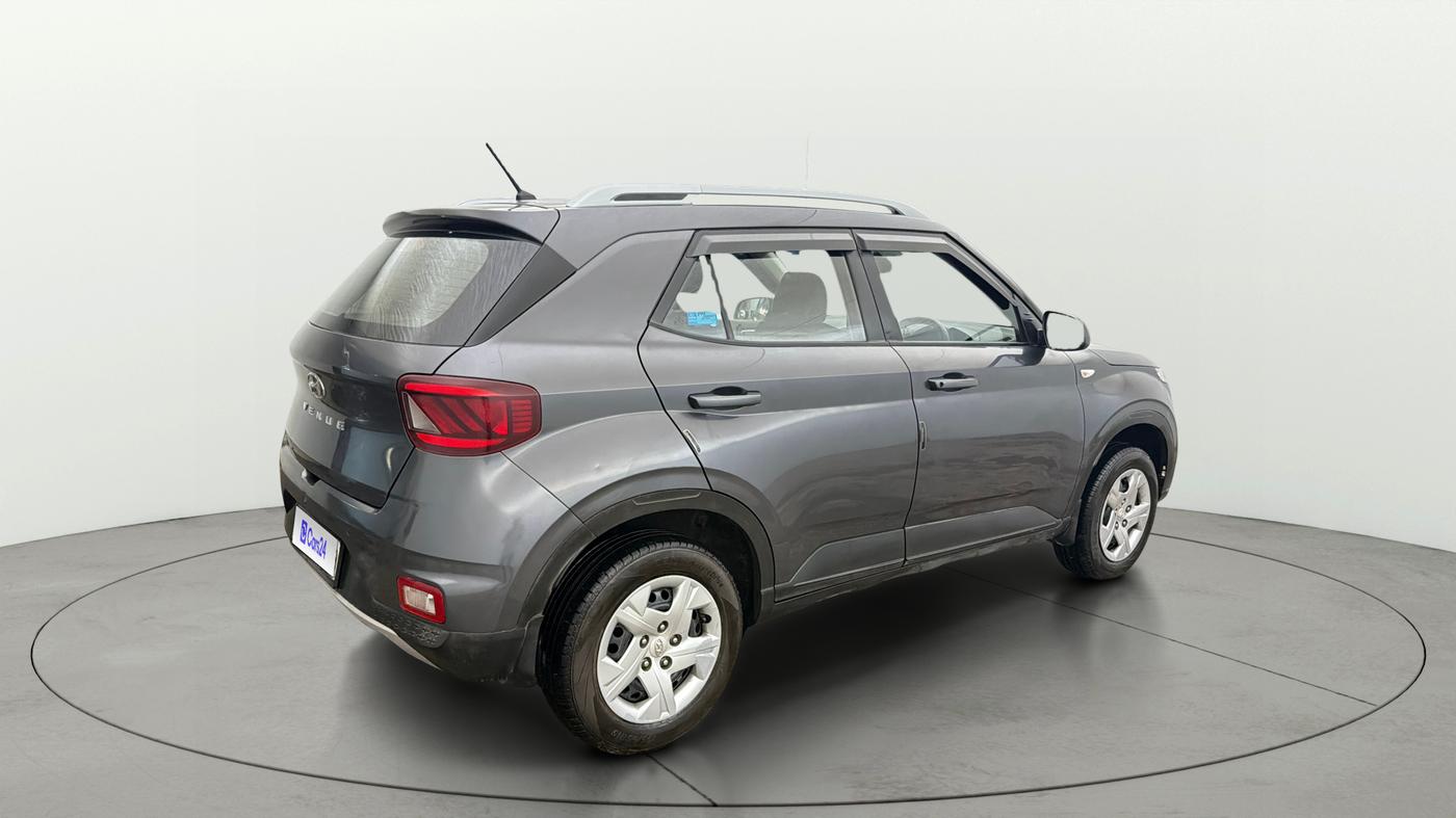 2021 Hyundai VENUE S 1.2, Petrol, Manual, 89,300 km, Right Back Diagonal