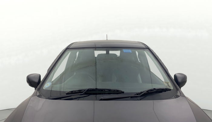 2016 Maruti Baleno ZETA PETROL 1.2, Petrol, Manual, 71,765 km, Front Windshield