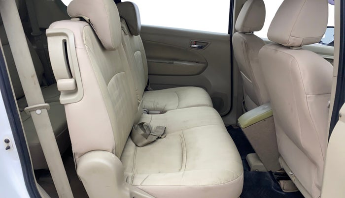 2017 Maruti Ertiga VDI SHVS, Diesel, Manual, 98,216 km, Right Side Rear Door Cabin