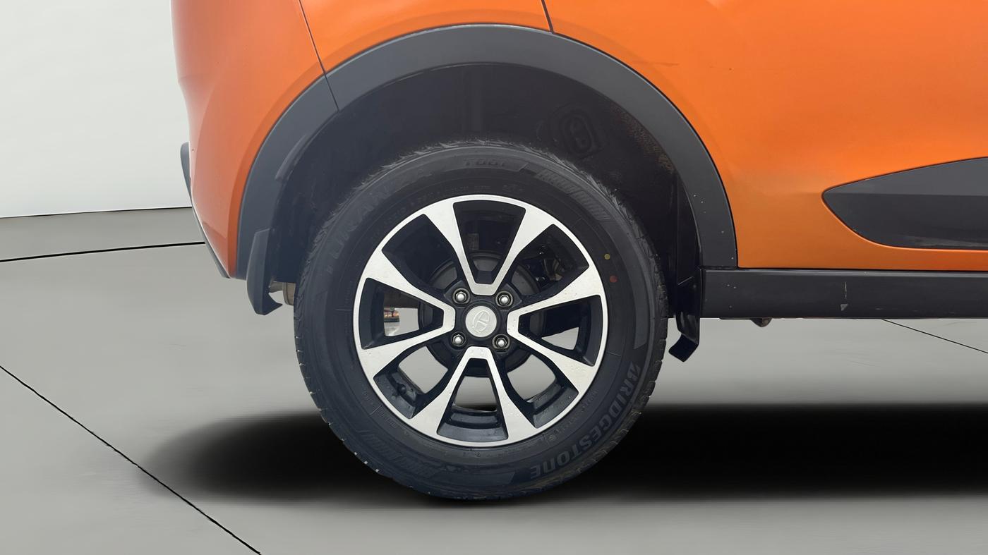 2019 Tata NEXON XM PETROL, Petrol, Manual, 29,261 km, Right Rear Wheel