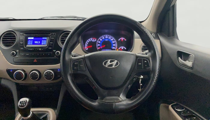 2015 Hyundai Grand i10 SPORTZ 1.2 KAPPA VTVT, CNG, Manual, 1,23,429 km, Steering Wheel Close Up