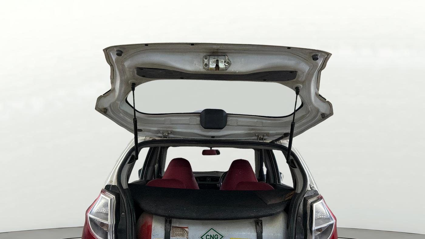 2017 Maruti Alto K10 LXI CNG (AIRBAG), CNG, Manual, 1,23,212 km, Boot Door Open