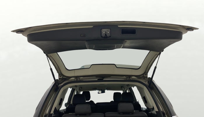 2018 Tata Hexa XT 4X2 7 STR, Diesel, Manual, 1,01,248 km, Boot Door Open