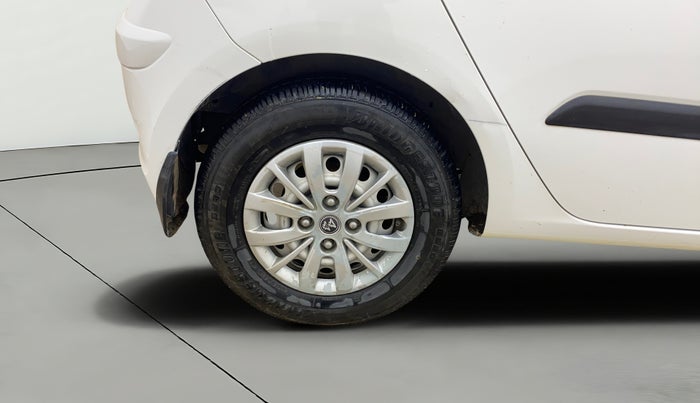 2015 Hyundai i10 MAGNA 1.1, Petrol, Manual, 60,693 km, Right Rear Wheel