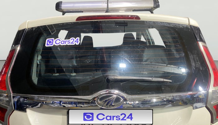 2018 Mahindra MARAZZO M6 8 STR, Diesel, Manual, 1,14,645 km, Rear Windshield