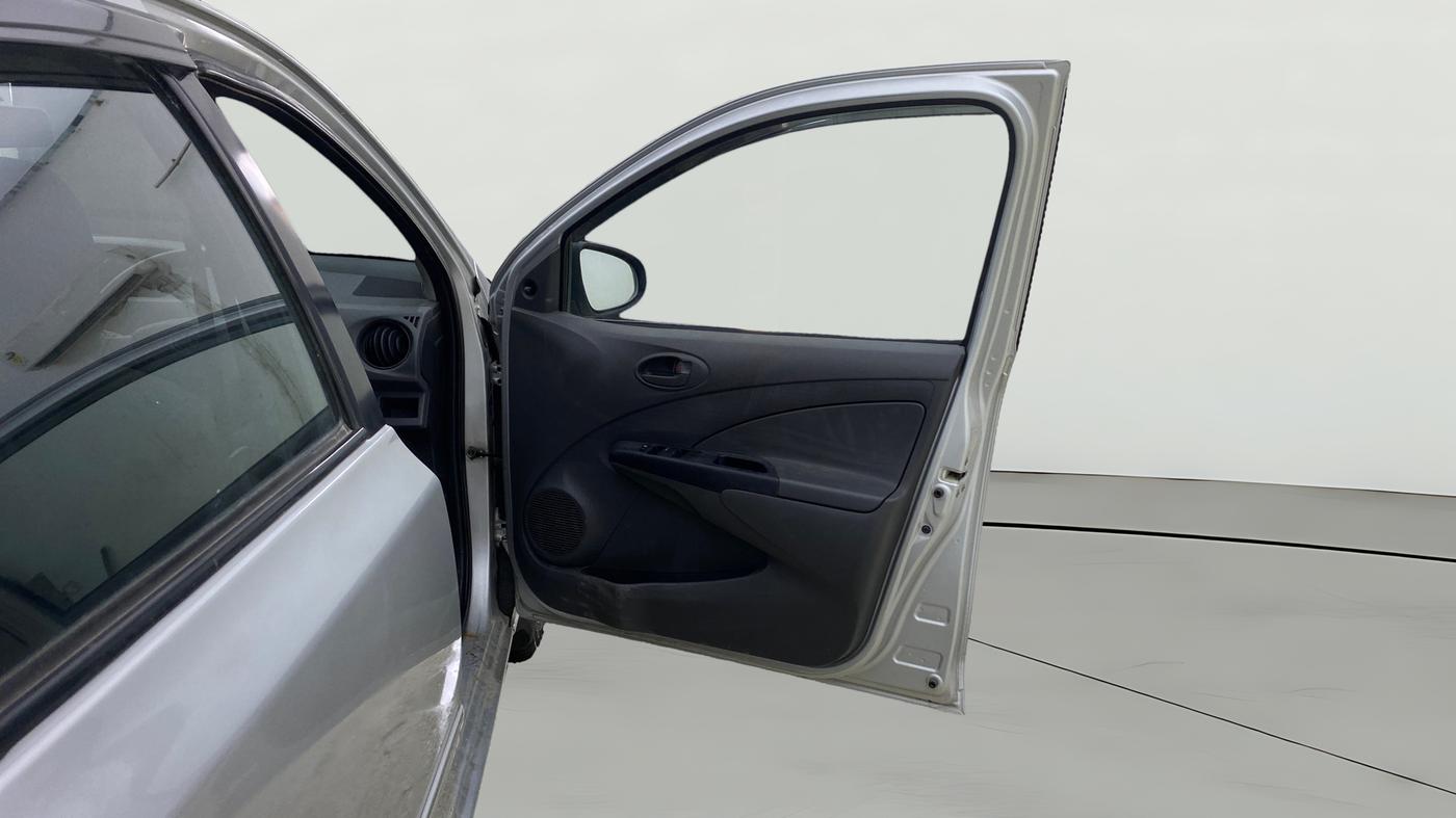 2013 Toyota Etios G, Petrol, Manual, 9,179 km, RHS Front Door