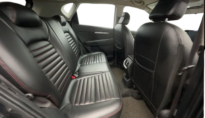 2020 KIA SONET HTK PLUS 1.2, Petrol, Manual, 45,716 km, Right Side Rear Door Cabin