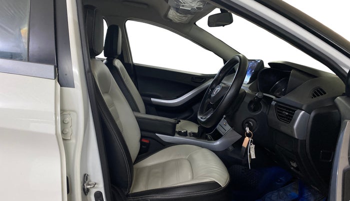 2022 Tata NEXON XE PETROL, Petrol, Manual, 44,218 km, Right Side Front Door Cabin