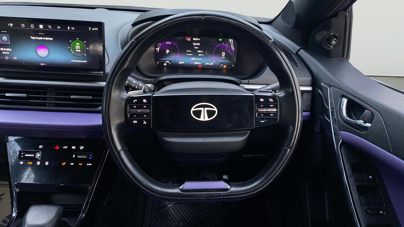 2024 Tata NEXON FEARLESS PURPLE + SUNROOF DCA DUAL TONE 1.2 PETROL, Petrol, Automatic, 15,824 km, Steering Wheel Close Up