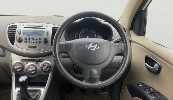 2013 Hyundai i10 SPORTZ 1.2, Petrol, Manual, 1,12,204 km, Steering Wheel Close Up