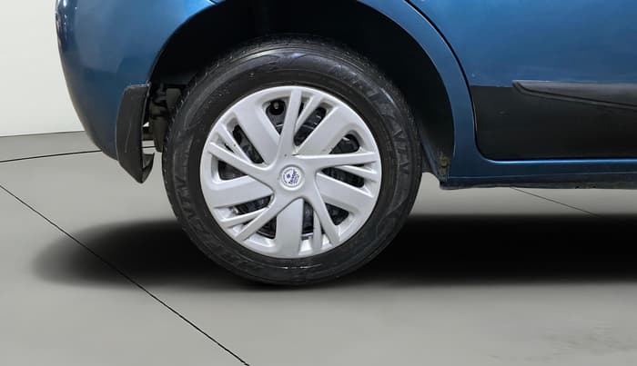 2015 Nissan Micra XL CVT, Petrol, Automatic, 1,07,726 km, Right Rear Wheel