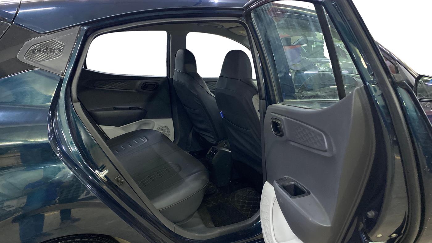 2025 Hyundai GRAND I10 NIOS MAGNA 1.2 KAPPA VTVT, Petrol, Manual, 2,243 km, Right Side Rear Door Cabin
