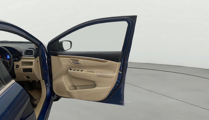 2020 Maruti Ciaz ALPHA  AT 1.5 SHVS PETROL, Petrol, Automatic, 52,387 km, RHS Front Door