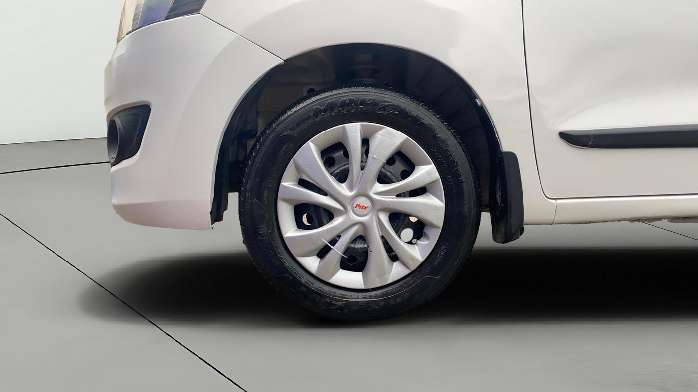 2014 Maruti Wagon R 1.0 VXI, Petrol, Manual, 59,704 km, Left Front Wheel