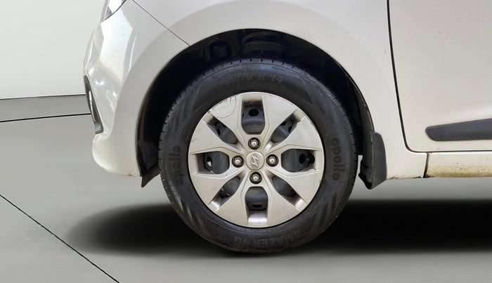 2015 Hyundai Xcent S 1.2, Petrol, Manual, 96,897 km, Left Front Wheel