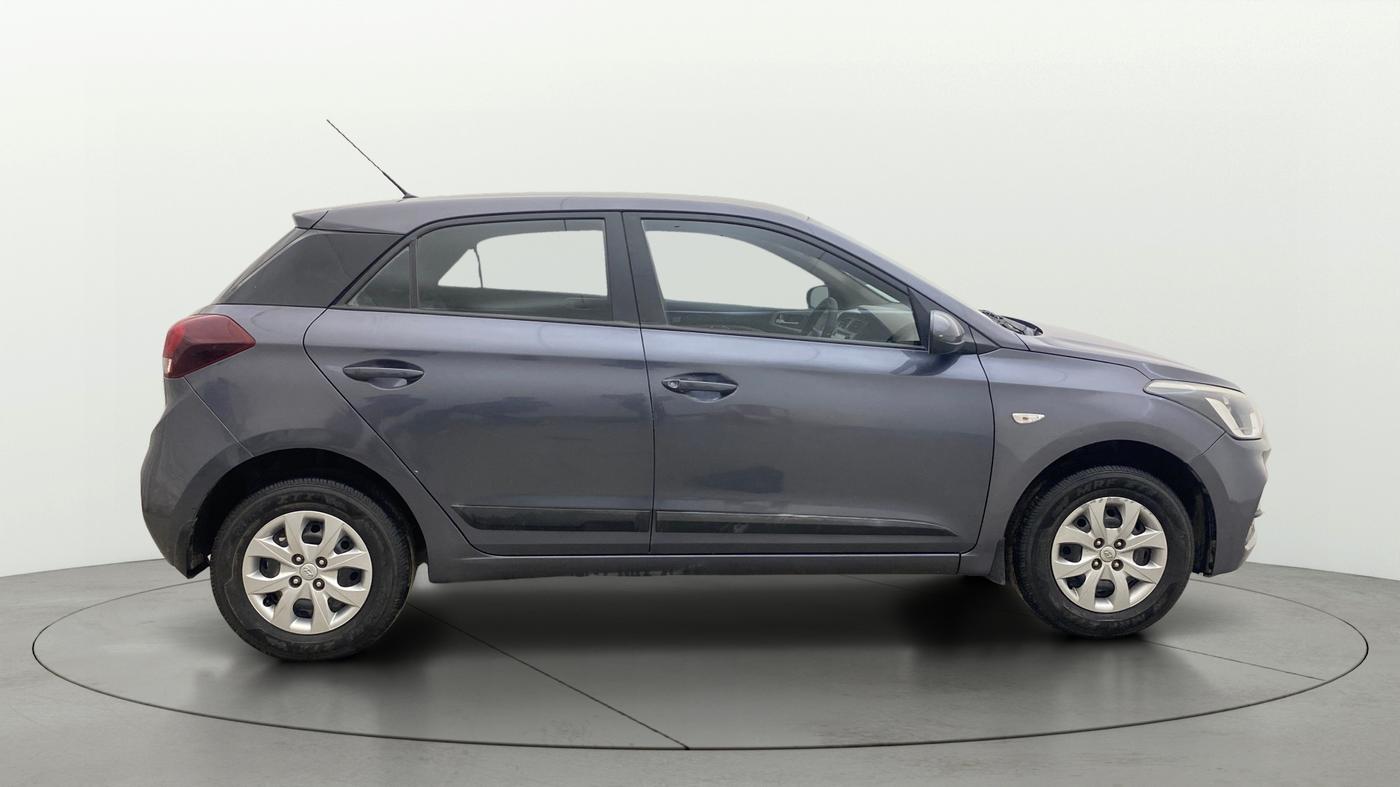 2020 Hyundai Elite i20 MAGNA PLUS 1.2, Petrol, Manual, 83,146 km, Right Side View
