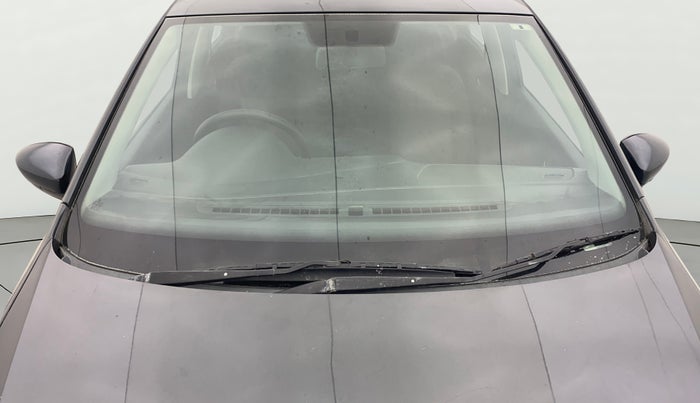 2016 Volkswagen Polo COMFORTLINE 1.2L, Petrol, Manual, 73,493 km, Front Windshield