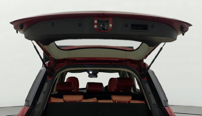 2019 Mahindra XUV500 W9 AT, Diesel, Automatic, 37,942 km, Boot Door Open