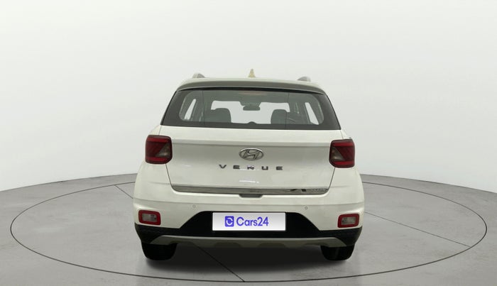 2021 Hyundai VENUE S 1.2, Petrol, Manual, 44,718 km, Back/Rear