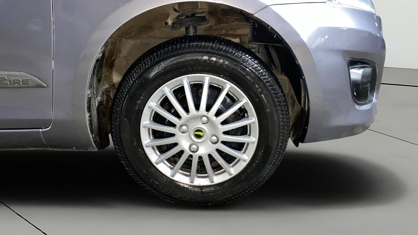2014 Maruti Swift Dzire VXI, Petrol, Manual, 36,278 km, Right Front Wheel