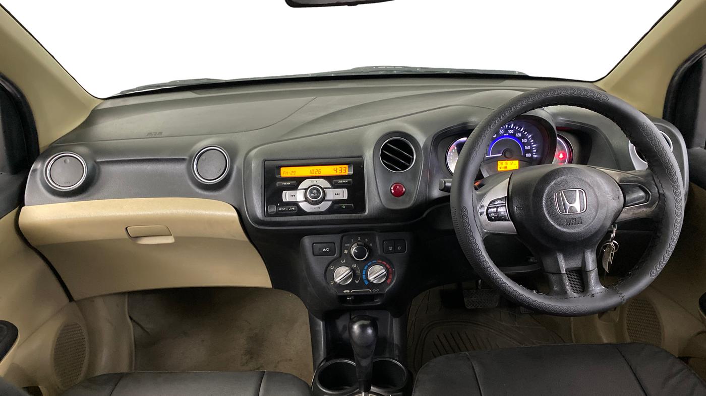 2014 Honda Brio VX AT, Petrol, Automatic, 81,681 km, Dashboard