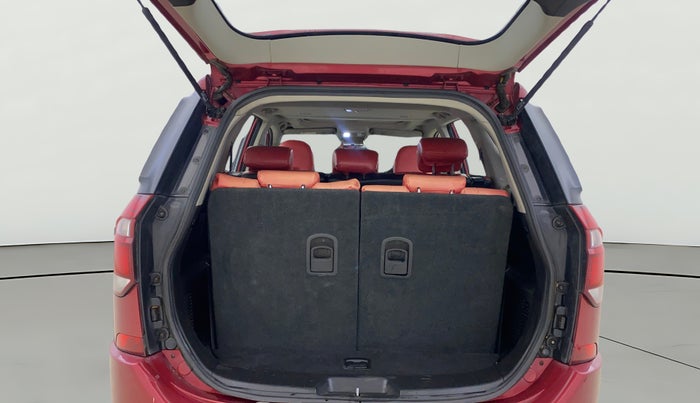 2019 Mahindra XUV500 W9 AT, Diesel, Automatic, 37,942 km, Boot Open Zoomed View