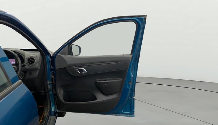 2019 Renault Kwid RXT 0.8, Petrol, Manual, 16,515 km, RHS Front Door