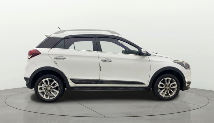 2017 Hyundai i20 Active 1.2 SX, Petrol, Manual, 74,478 km, Right Side View