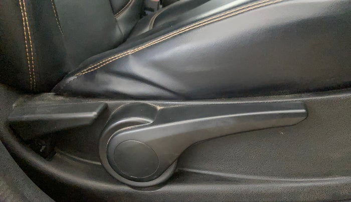 2018 Tata Tiago XZA PETROL, Petrol, Automatic, 25,631 km, Driver Side Adjustment Panel