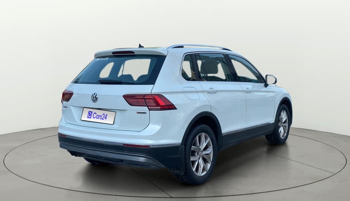 2018 Volkswagen TIGUAN HIGHLINE TDI AT, Diesel, Automatic, 1,43,834 km, Right Back Diagonal