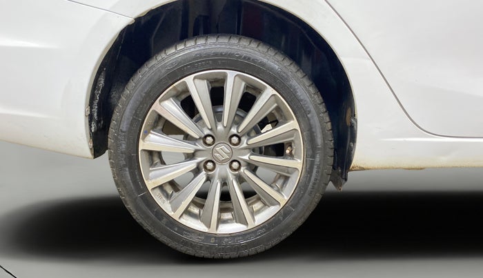 2018 Maruti Ciaz ALPHA  AT 1.5 SHVS PETROL, Petrol, Automatic, 44,267 km, Right Rear Wheel