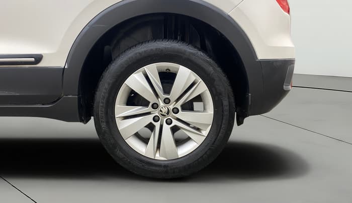 2022 Skoda KUSHAQ AMBITION 1.0L TSI MT, Petrol, Manual, 40,182 km, Left Rear Wheel