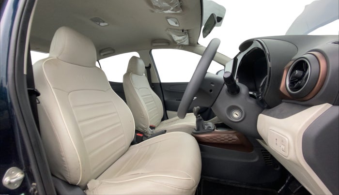 2022 Hyundai AURA S 1.2 CNG, CNG, Manual, 37,661 km, Right Side Front Door Cabin