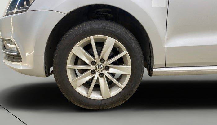 2014 Volkswagen Polo HIGHLINE1.2L, Petrol, Manual, 44,306 km, Left Front Wheel