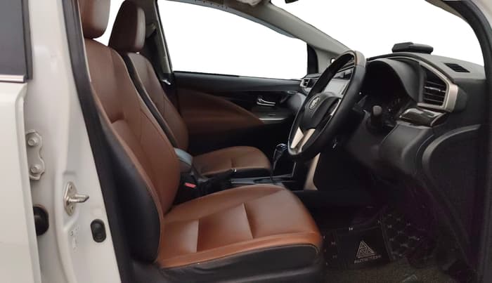 2022 Toyota Innova Crysta 2.7 ZX AT 7 STR, Petrol, Automatic, 61,002 km, Right Side Front Door Cabin
