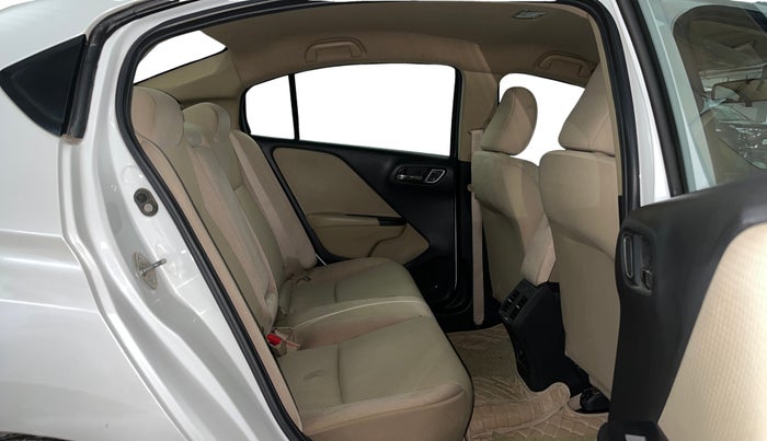 2019 Honda City 1.5L I-VTEC V MT, Petrol, Manual, 29,713 km, Right Side Rear Door Cabin