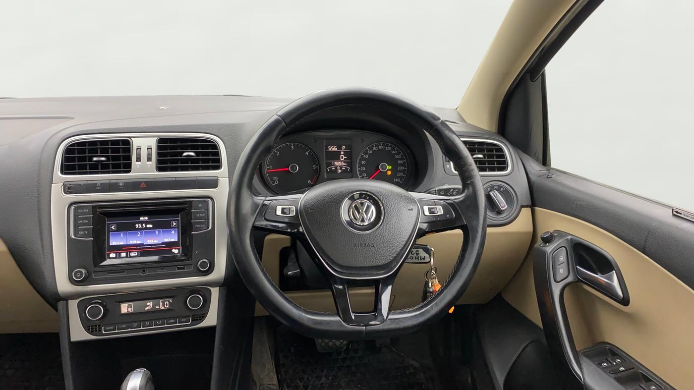 2017 Volkswagen Ameo HIGHLINE DSG 1.5 DIESEL , Diesel, Automatic, 1,19,264 km, Steering Wheel Close Up