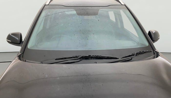 2023 KIA CARENS PRESTIGE PLUS 1.4 PETROL 7 STR, Petrol, Manual, 26,327 km, Front Windshield