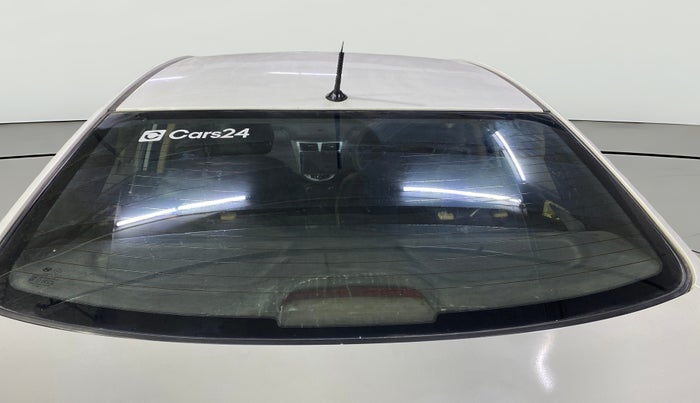 2014 Hyundai Verna FLUIDIC 1.6 CRDI SX, Diesel, Manual, 1,11,484 km, Rear Windshield