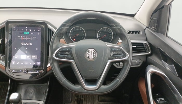 2021 MG HECTOR PLUS SELECT 2.0 DIESEL TURBO MT 7-STR, Diesel, Manual, 87,126 km, Steering Wheel Close Up